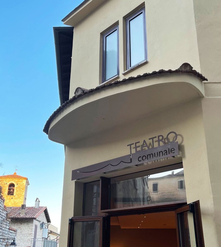 ImmagineTeatroComunaleGigiProietti1